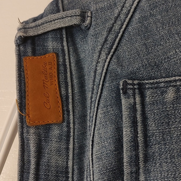 Jeans - Picture 4 of 5